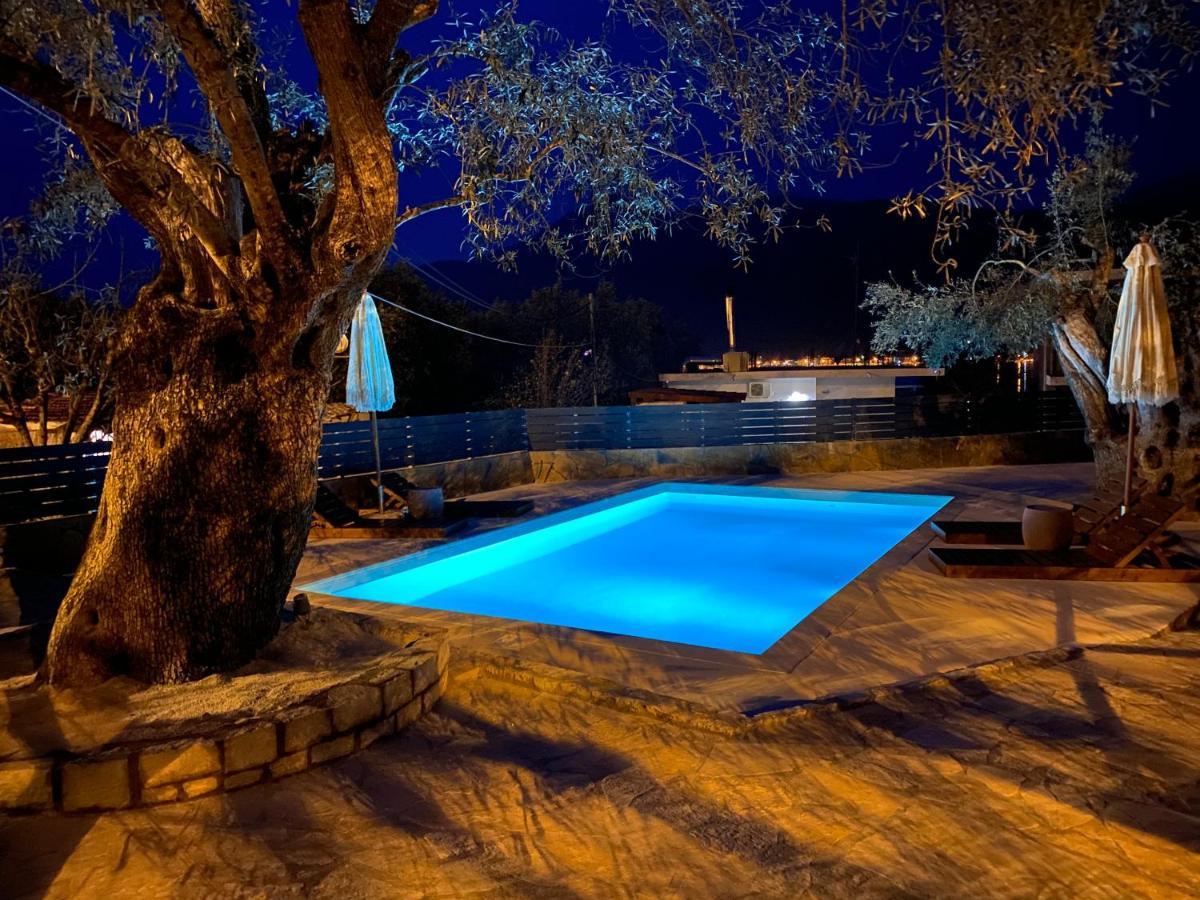 Yénion Panoramic Lagoon View מראה חיצוני תמונה